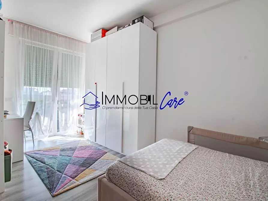 Immagine 23 di Appartamento in vendita  a Livorno