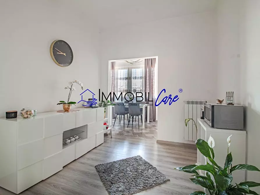 Immagine 9 di Appartamento in vendita  a Livorno