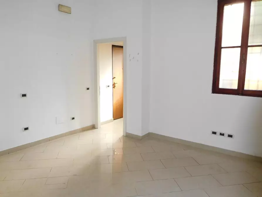 Immagine 6 di Ufficio in vendita  a Pisa