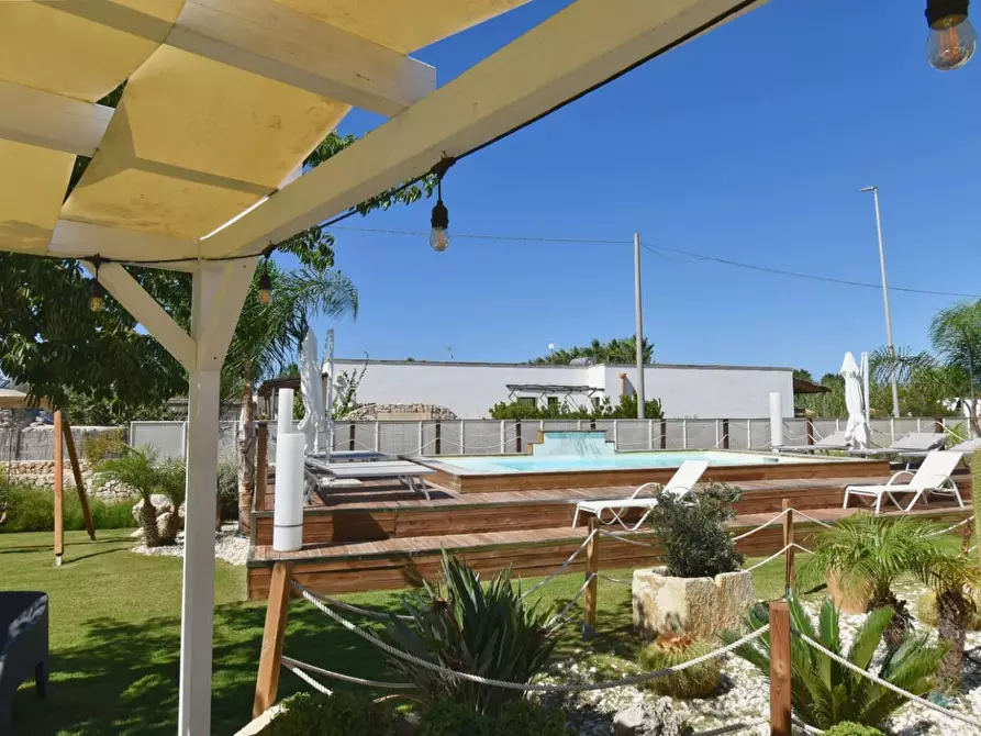 Immagine 38 di Albergo/B&B/Residence in vendita  a Nardo'