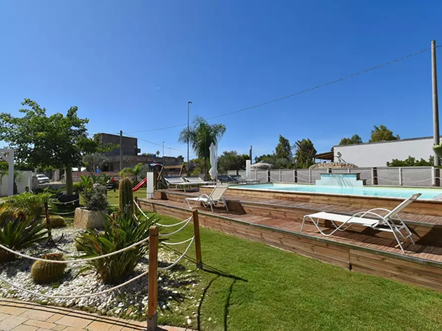 Immagine 25 di Albergo/B&B/Residence in vendita  a Nardo'