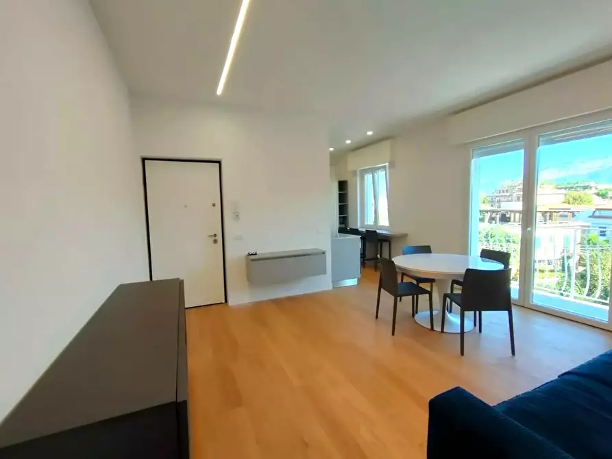 Immagine 19 di Appartamento in vendita  a Massa