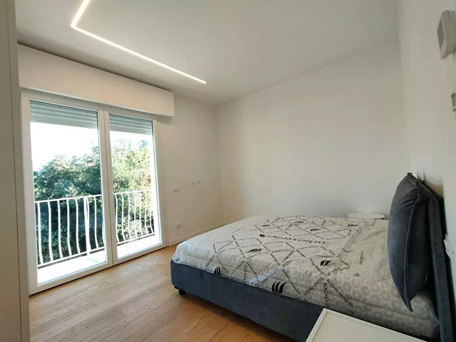 Immagine 13 di Appartamento in vendita  a Massa