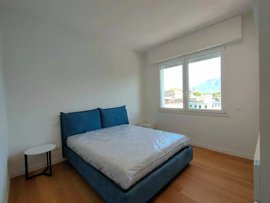 Immagine 11 di Appartamento in vendita  a Massa