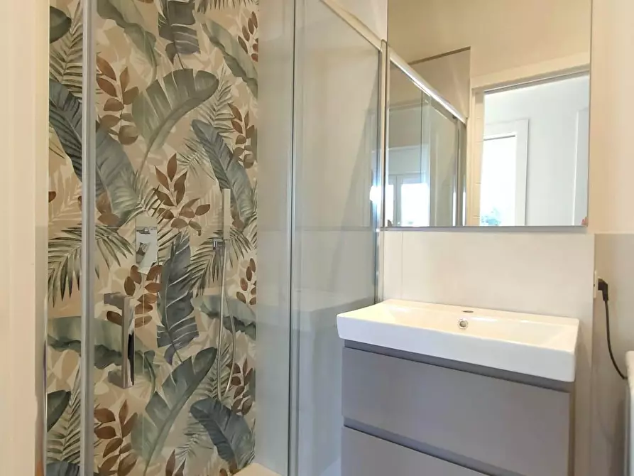 Immagine 27 di Appartamento in vendita  a Massa