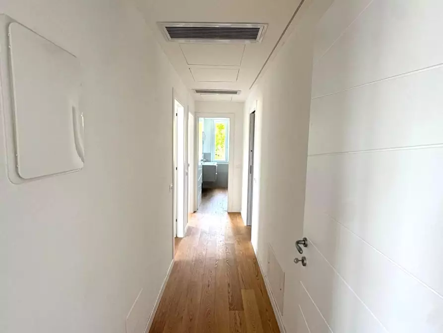 Immagine 8 di Appartamento in vendita  a Massa