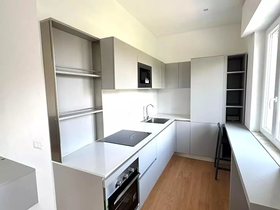 Immagine 29 di Appartamento in vendita  a Massa