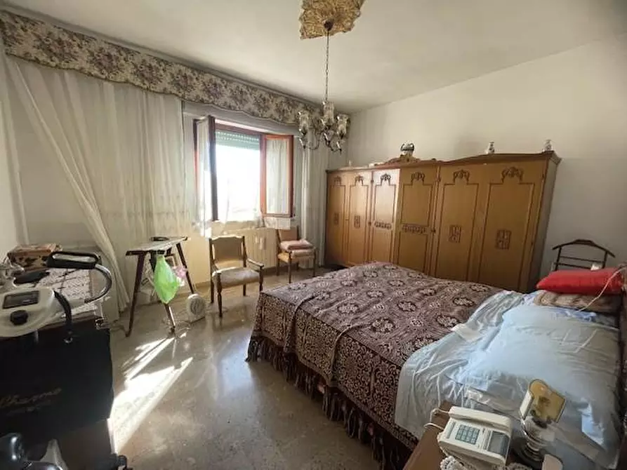 Immagine 6 di Appartamento in vendita  a Pisa