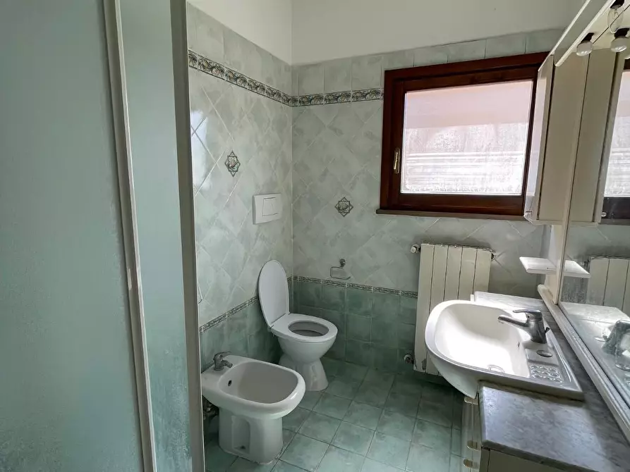 Immagine 11 di Appartamento in vendita  a Capraia E Limite