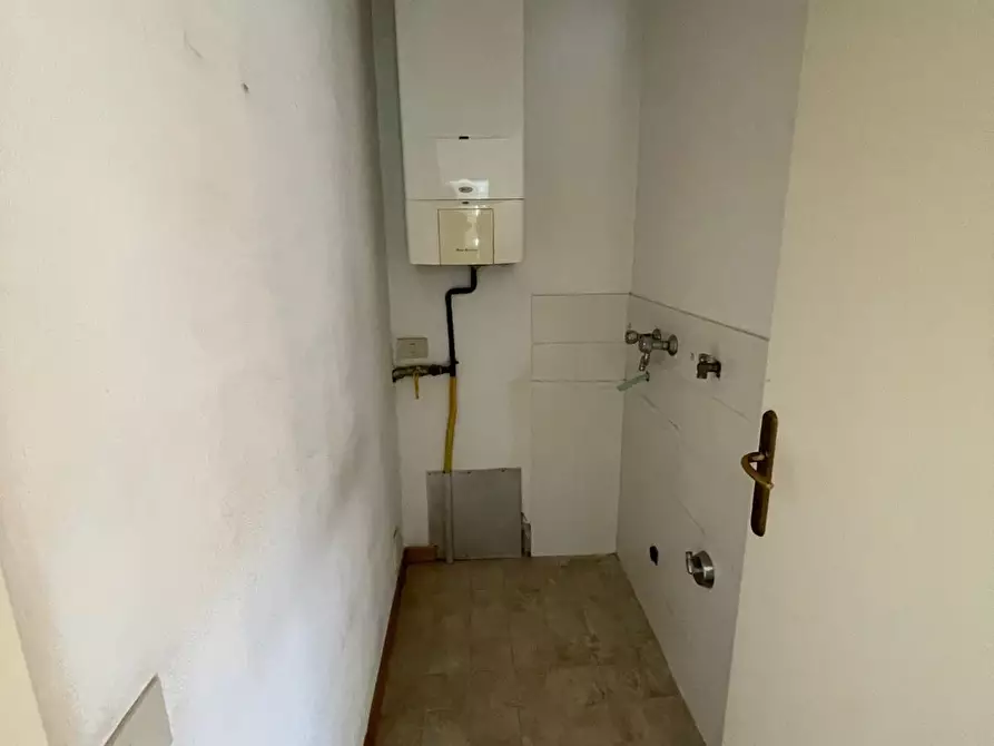 Immagine 9 di Appartamento in vendita  a Capraia E Limite