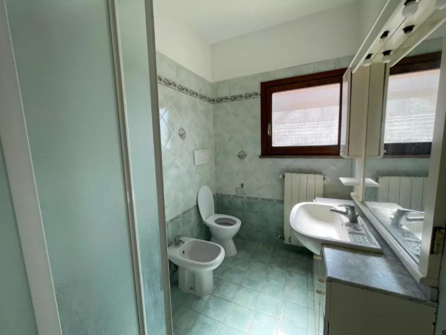 Immagine 10 di Appartamento in vendita  a Capraia E Limite