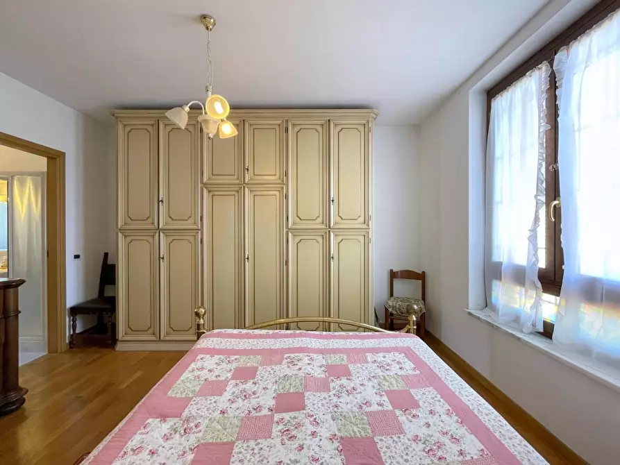 Immagine 38 di Casa bifamiliare in vendita  a Camaiore