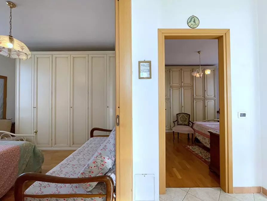 Immagine 29 di Casa bifamiliare in vendita  a Camaiore