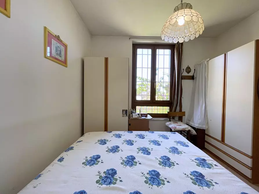 Immagine 17 di Casa bifamiliare in vendita  a Camaiore