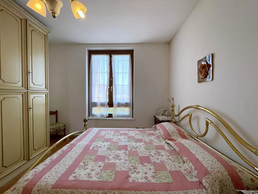 Immagine 35 di Casa bifamiliare in vendita  a Camaiore