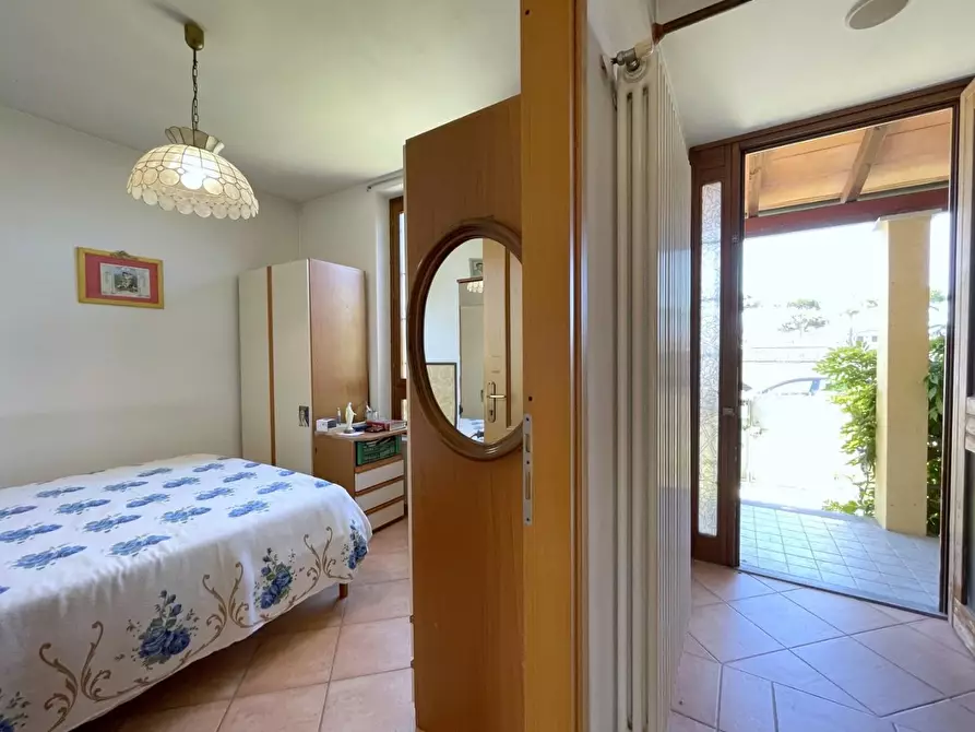 Immagine 14 di Casa bifamiliare in vendita  a Camaiore