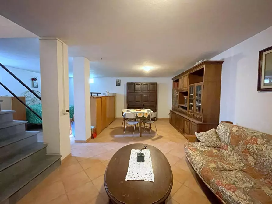 Immagine 21 di Casa bifamiliare in vendita  a Camaiore