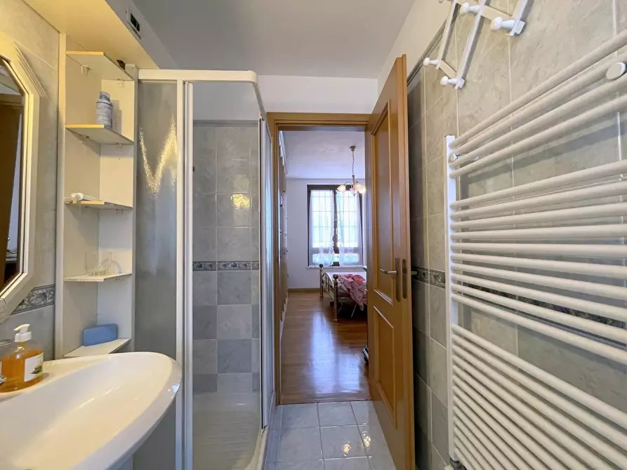 Immagine 42 di Casa bifamiliare in vendita  a Camaiore