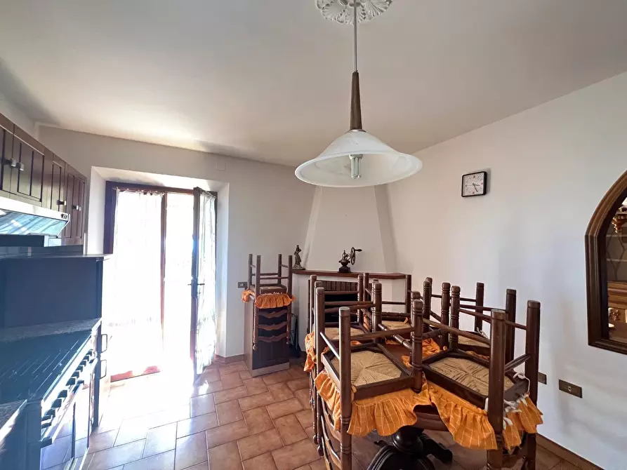 Immagine 11 di Appartamento in vendita  a Palaia