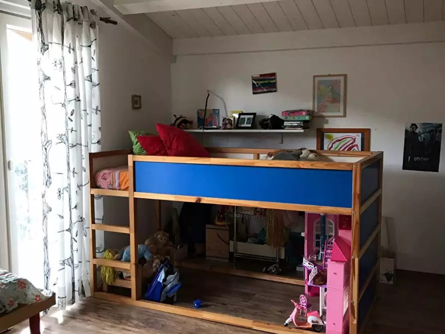 Immagine 20 di Villa in vendita  a Massa