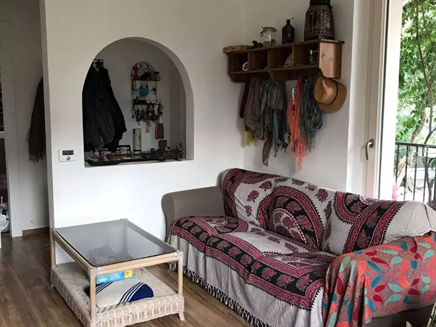 Immagine 6 di Villa in vendita  a Massa