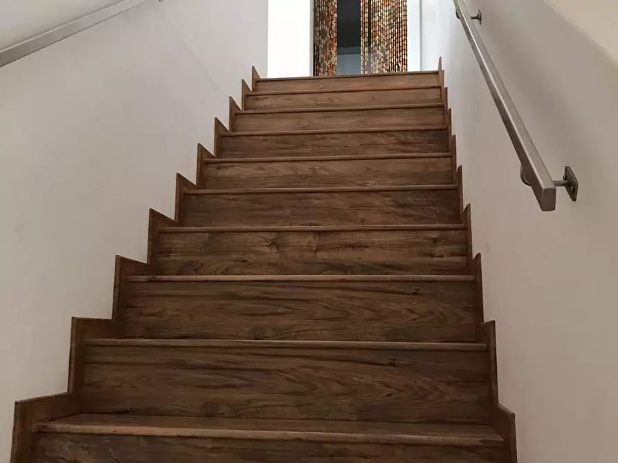 Immagine 10 di Villa in vendita  a Massa