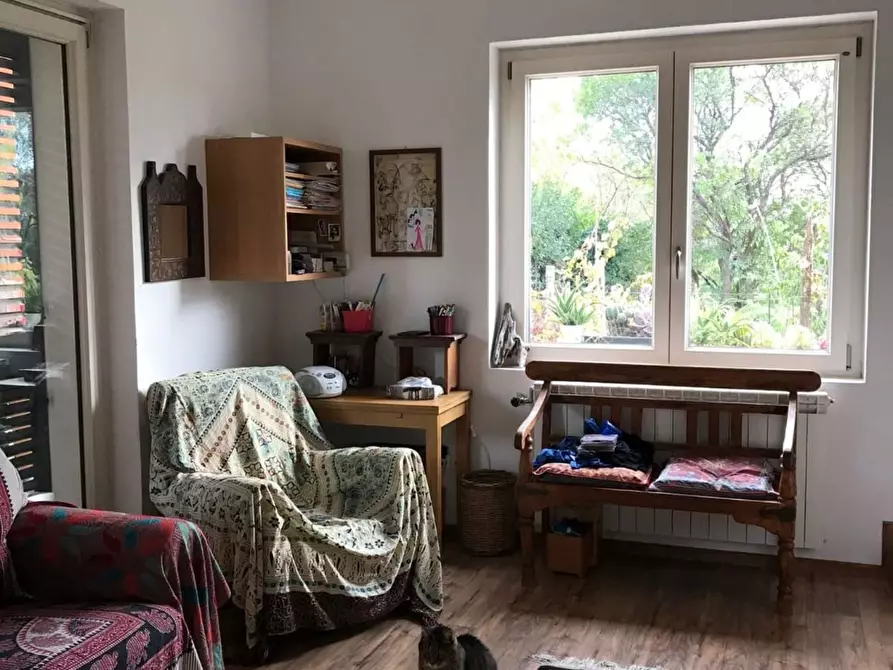 Immagine 15 di Villa in vendita  a Massa