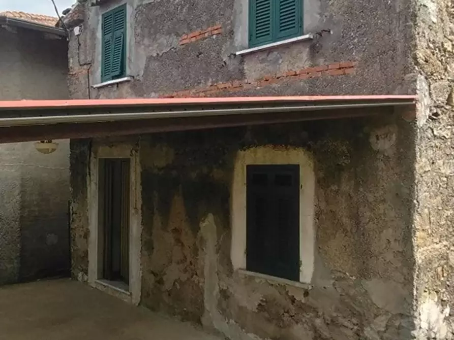 Immagine 6 di Casa indipendente in vendita  a Massa