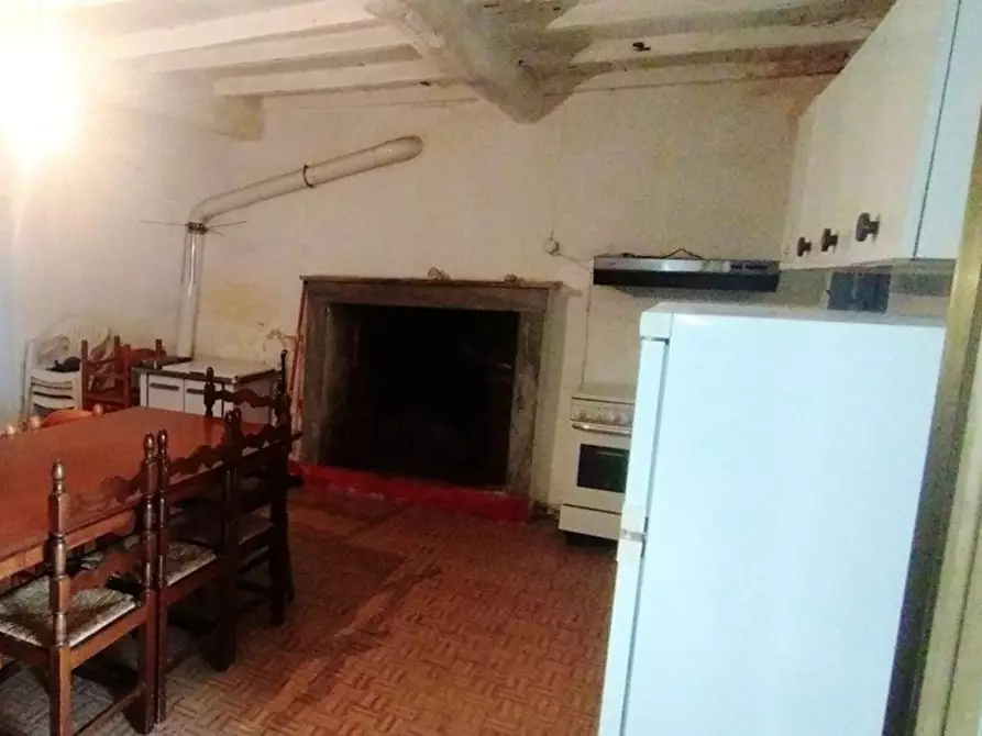 Immagine 15 di Casa indipendente in vendita  a Massa