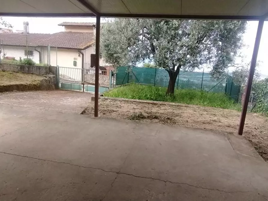 Immagine 12 di Casa indipendente in vendita  a Massa