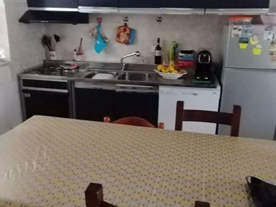 Immagine 11 di Appartamento in vendita  a Massa