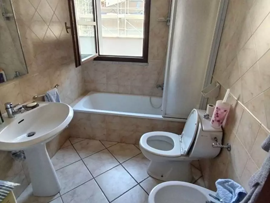 Immagine 12 di Appartamento in vendita  a Massa