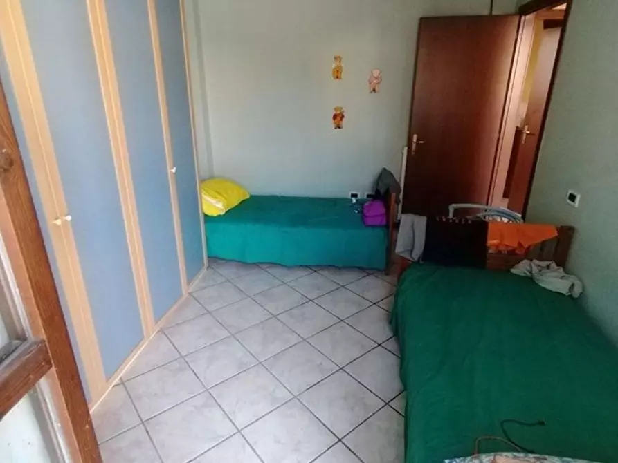 Immagine 5 di Appartamento in vendita  a Massa