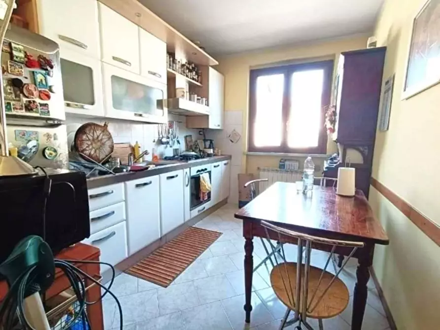 Immagine 11 di Appartamento in vendita  a Massa