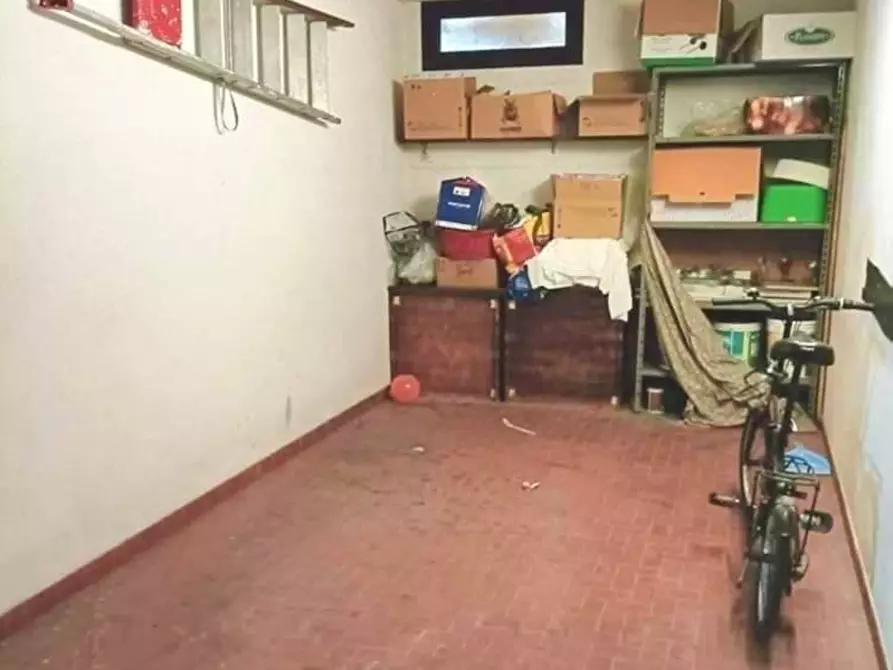 Immagine 12 di Appartamento in vendita  a Massa