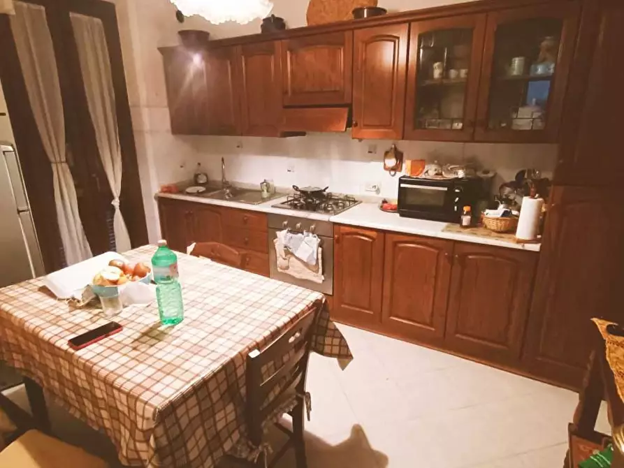 Immagine 2 di Appartamento in vendita  a Montignoso