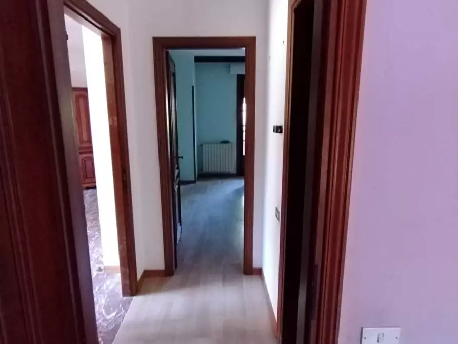 Immagine 4 di Appartamento in vendita  a Massa