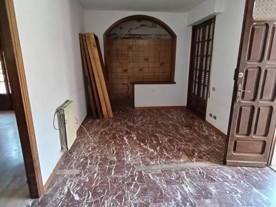 Immagine 10 di Appartamento in vendita  a Massa