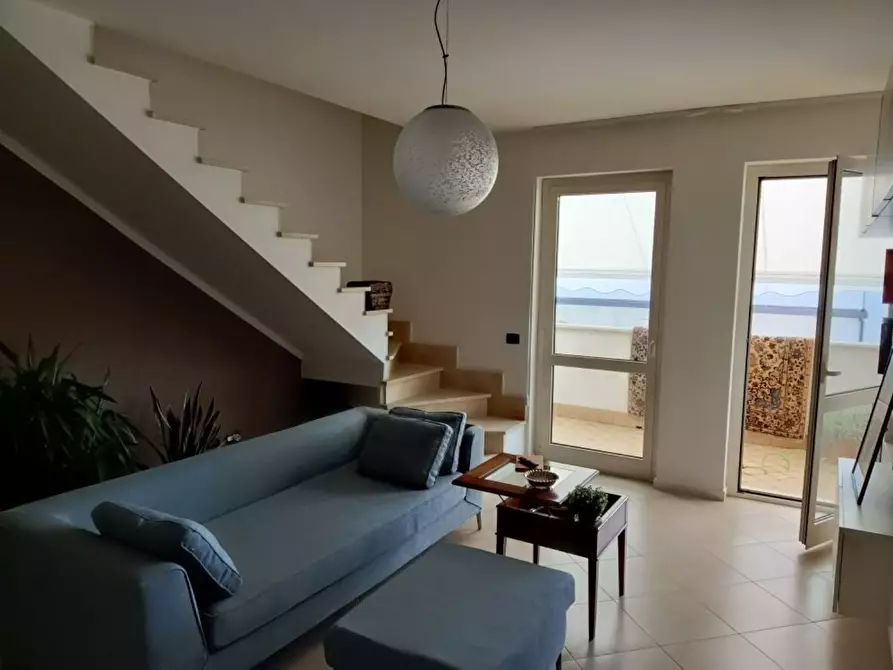 Immagine 3 di Mansarda in vendita  a Massa