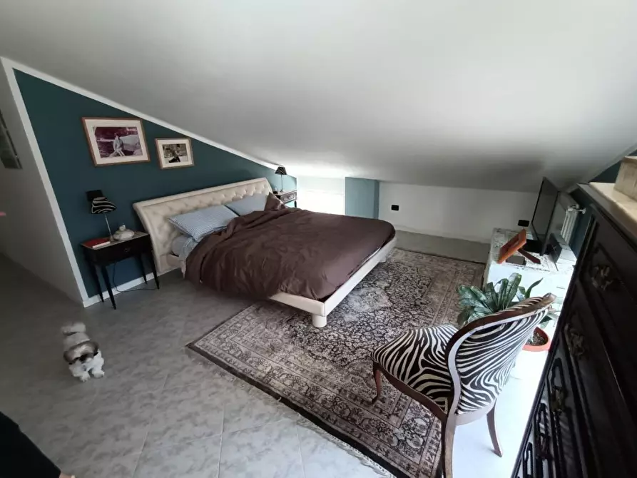 Immagine 13 di Mansarda in vendita  a Massa