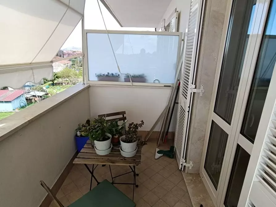 Immagine 9 di Mansarda in vendita  a Massa