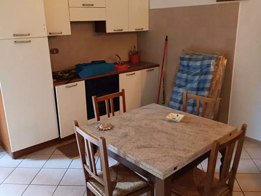 Immagine 2 di Villetta a schiera in vendita  a Massa