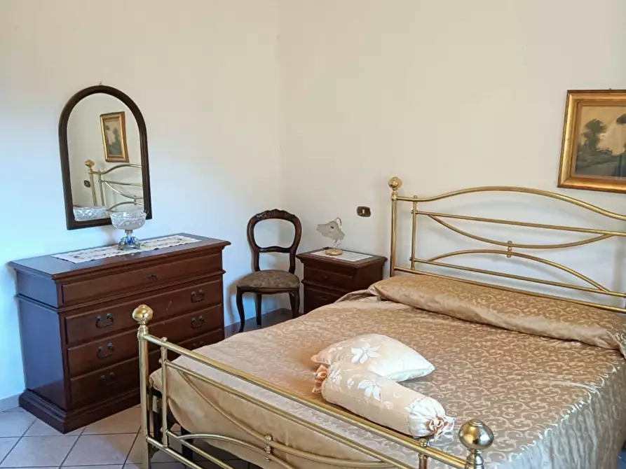 Immagine 7 di Villetta a schiera in vendita  a Massa