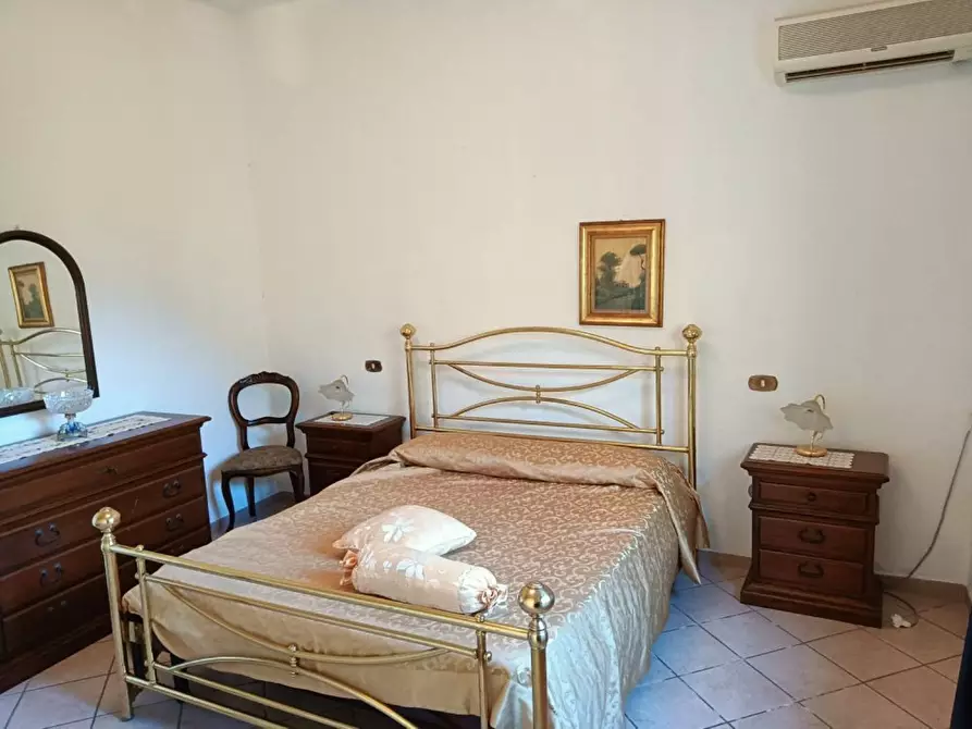 Immagine 5 di Villetta a schiera in vendita  a Massa