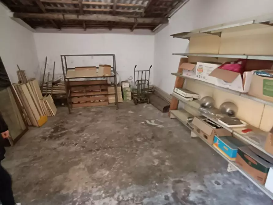 Immagine 12 di Villetta a schiera in vendita  a Massa