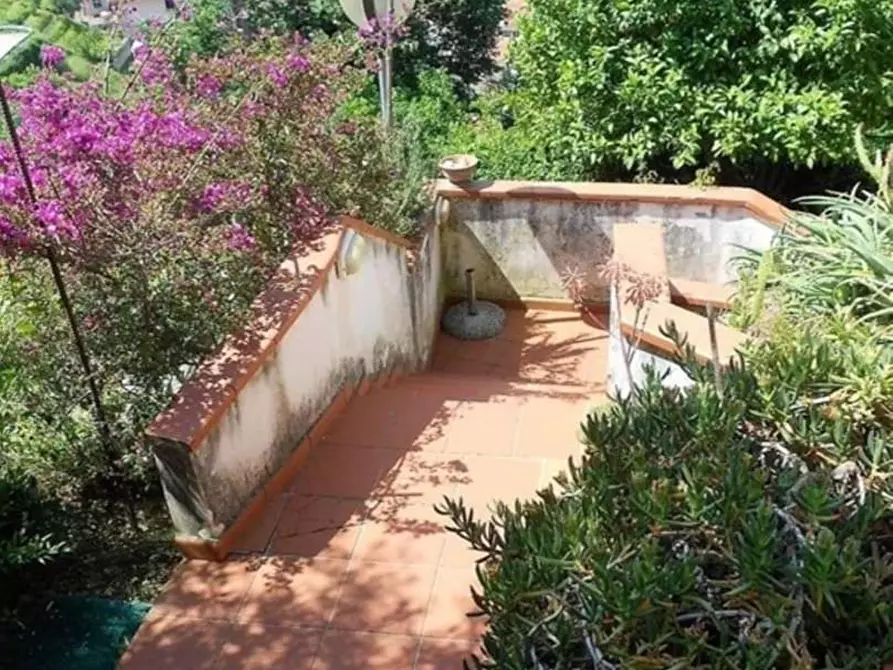 Immagine 24 di Casa indipendente in vendita  a Massa