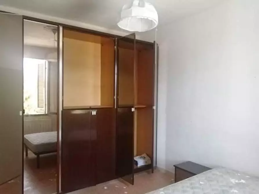 Immagine 5 di Appartamento in vendita  a Massa