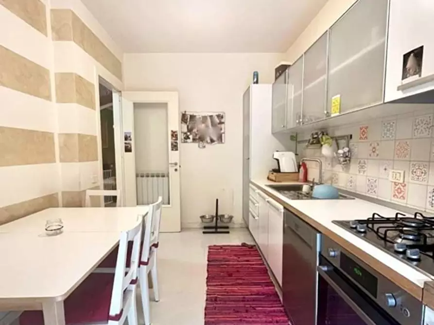 Immagine 5 di Appartamento in vendita  a Massa