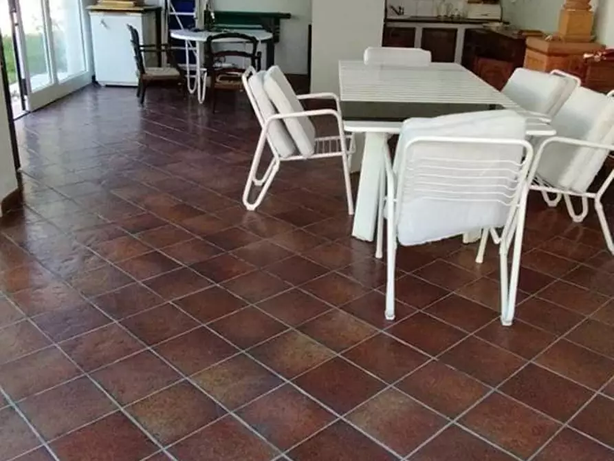 Immagine 3 di Appartamento in vendita  a Massa