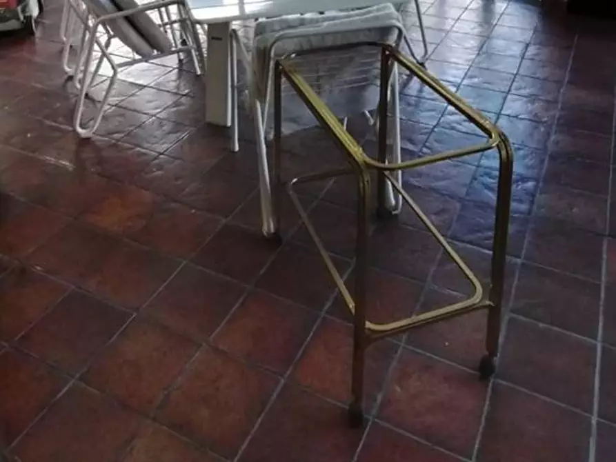 Immagine 7 di Appartamento in vendita  a Massa